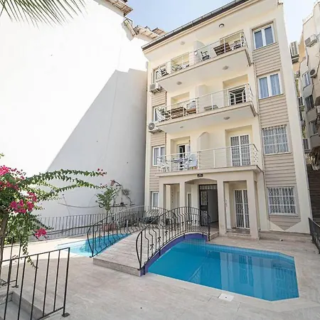 1 Bedroom House In The Heart Of *