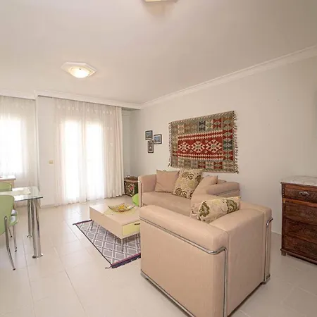 1 Bedroom House In The Heart Of